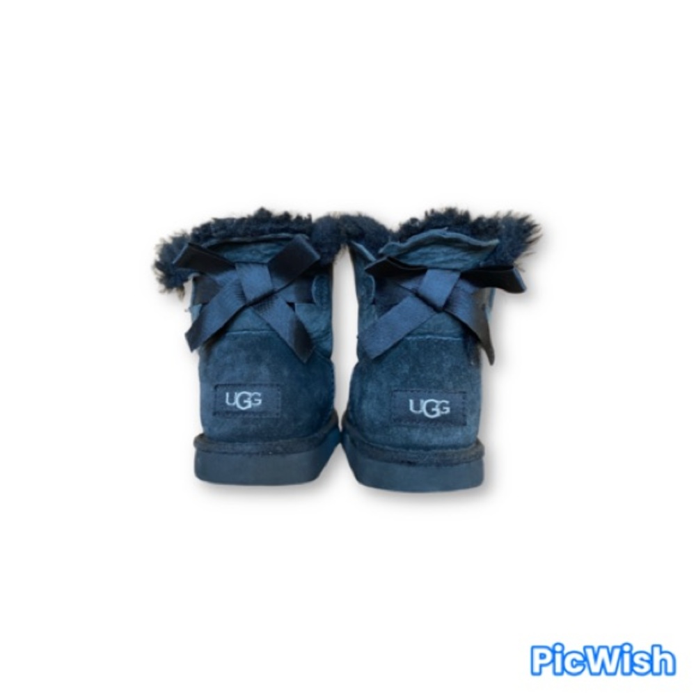 Black Lace UGGs